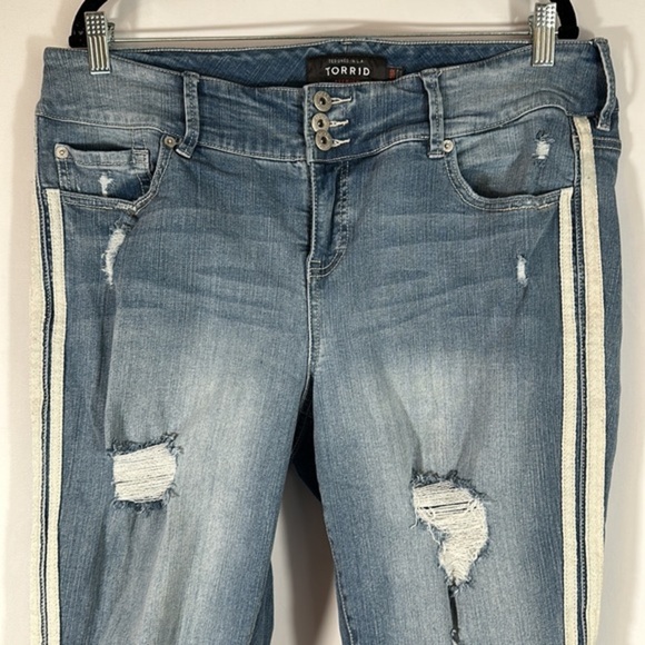 Torrid Light Blue & White Side Stripe Distressed Jeggings Skinny Jeans - Picture 2 of 8